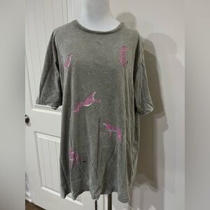 Gray Leopard Print Short Sleeve Tee